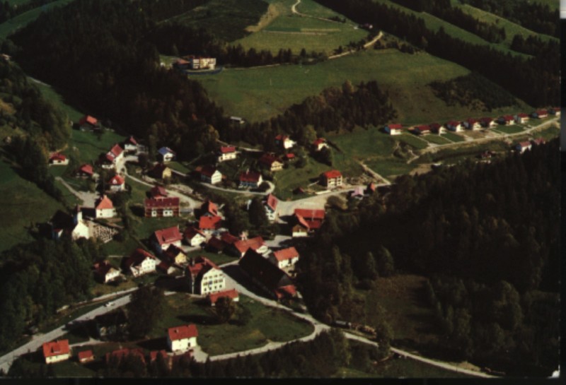 https://www.kreuzthal.de/wp-content/uploads/2017/03/04_kreuzthal-luftbild_60er_Jahre.jpg